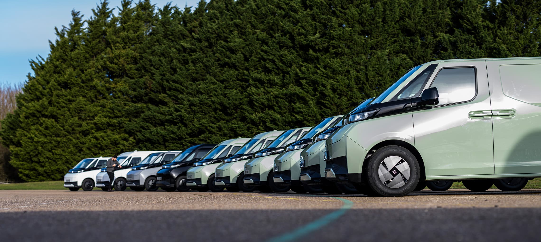 About Farizon Banner